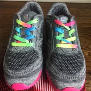 Girls Youth Fila Shoes Size 4